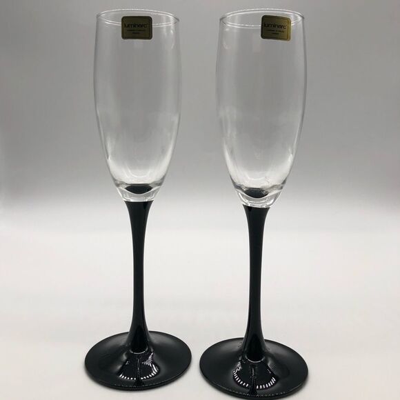 Domino Luminarc Champagne Glassware - Picture 1 of 2